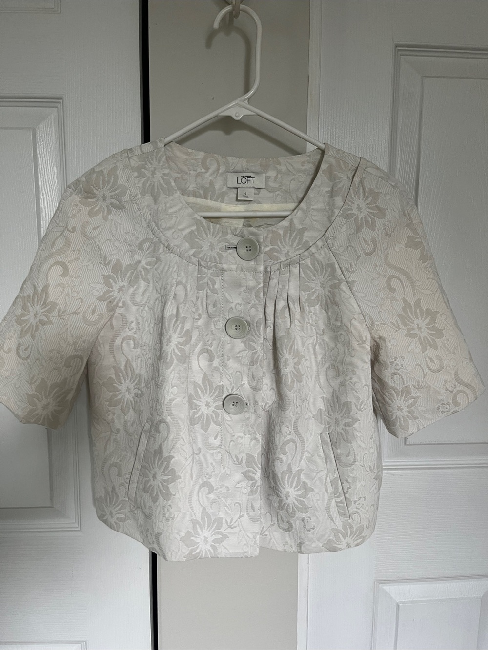 LOFT Ivory Floral Short Sleeve Jacquard Jacket